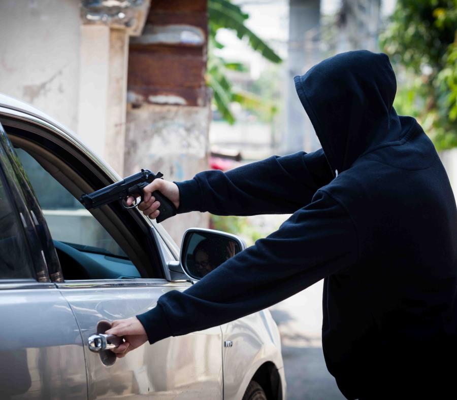 Los asaltante se apropiaron del vehículo mediante carjacking (GFR Media) (semisquare-x3)