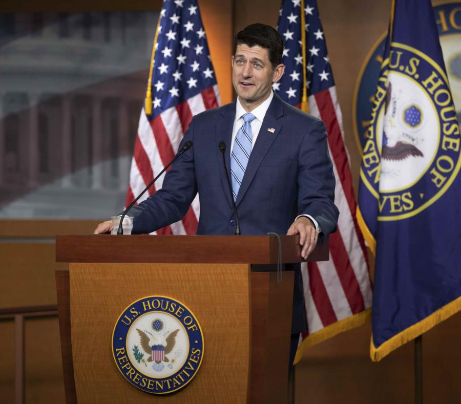 AshLee Strong, portavoz del presidente de la cámara baja Paul Ryan, dijo que la votación anulará una petición impulsada por los moderados que podría obligar a votar otras iniciativas de ley. (AP / J. Scott Applewhite) (semisquare-x3)