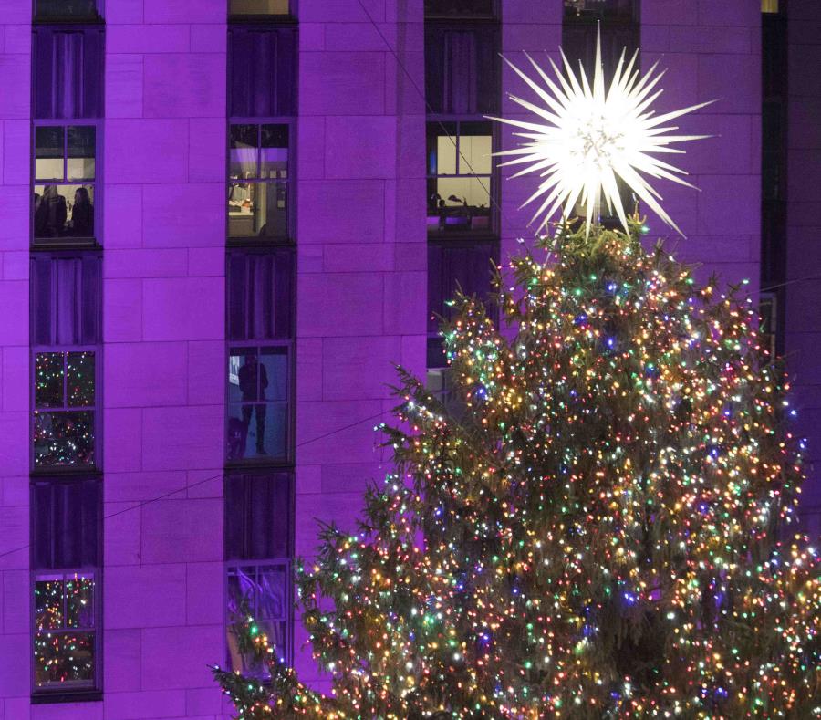 El árbol estará hasta el 7 de enero. (AP) (semisquare-x3)