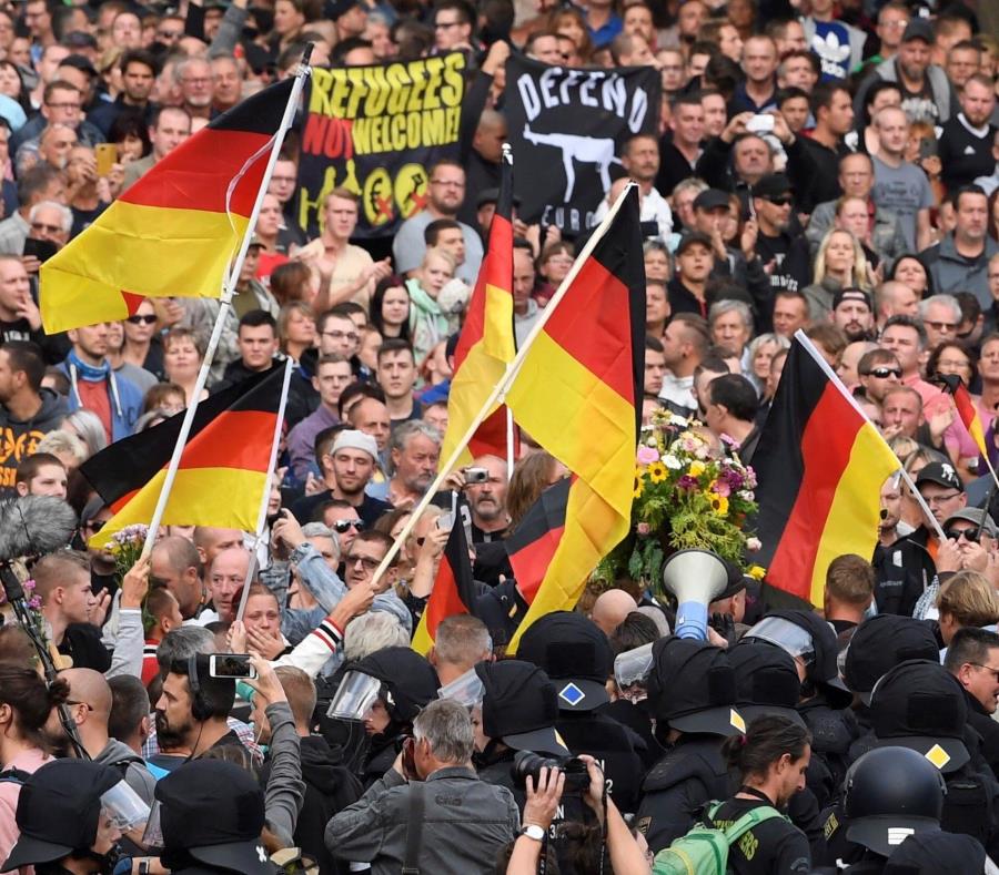 Muerte, neonazis y cacería de extranjeros en una ciudad alemana (semisquare-x3)