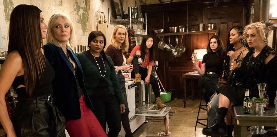 El filme explota al máximo la simpatía y el carisma del primer junte en pantalla de Sandra Bullock, Cate Blanchett, Anne Hathaway, Helena Bonham Carter, Mindy Kalling, Sarah Paulson, Rihanna y Awkafina. (Suministrada) (horizontal-x3)