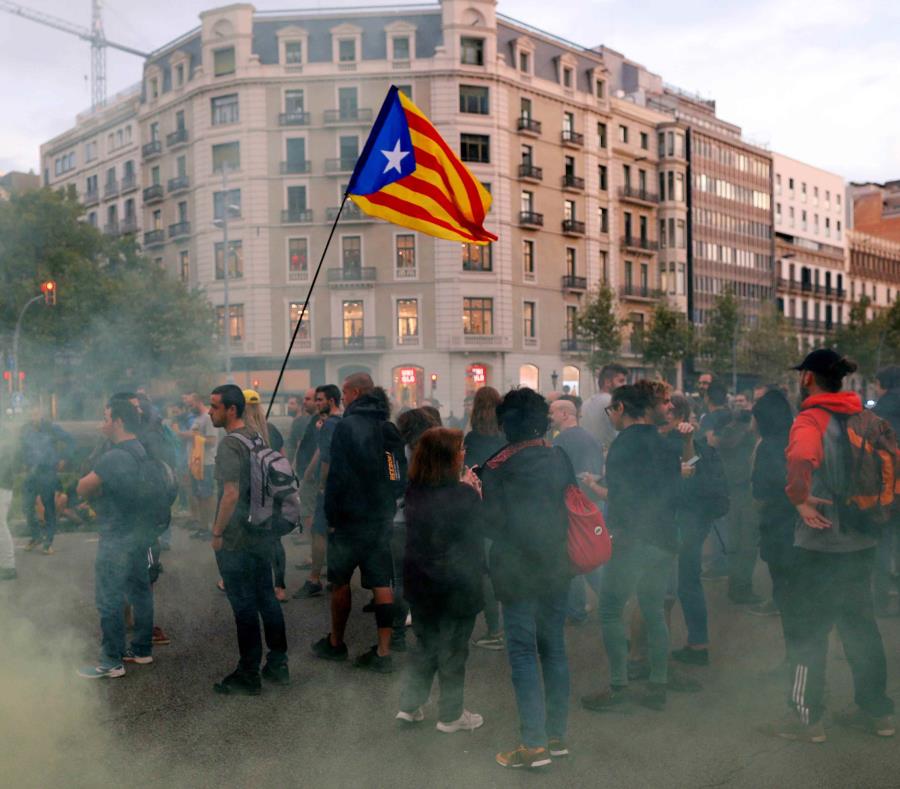El soberanismo conmemora hoy la jornada del 1-O del año pasado con diversas movilizaciones reivindicativas en Barcelona y otros puntos de Cataluña (semisquare-x3)