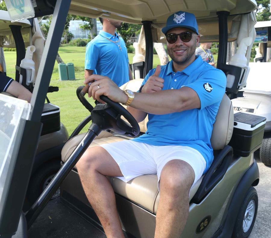 Carlos Beltrán estuvo en la isla recientemente en un torneo benéfico de golf y aseguró que tenía ofertas sobre la mesa. (semisquare-x3)