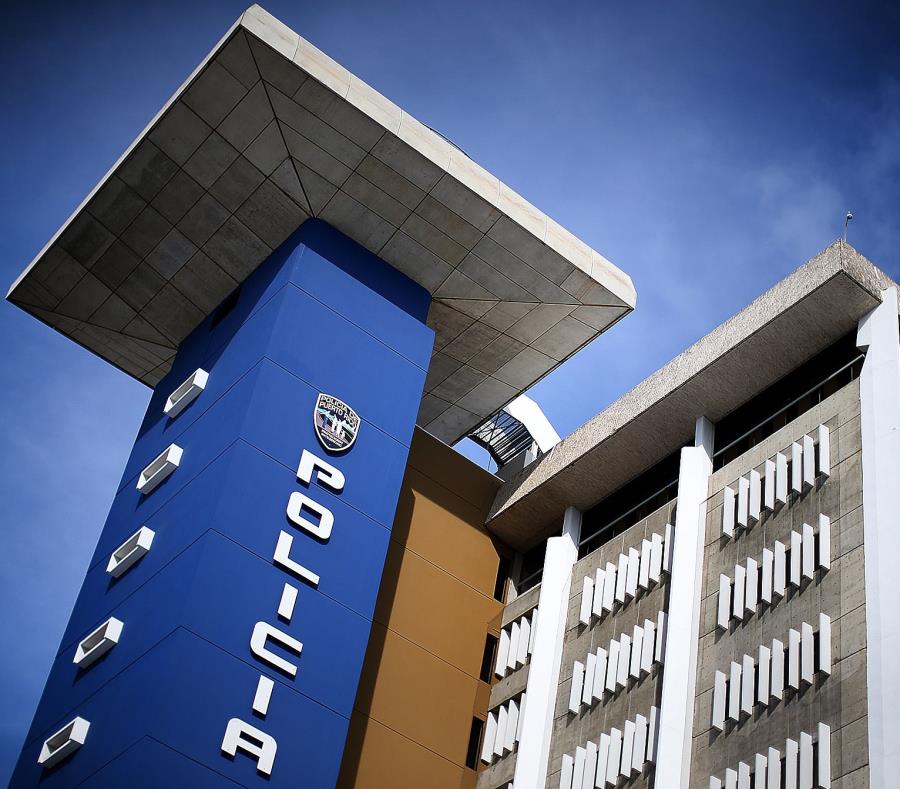 cuartel general de la policía de puerto rico (semisquare-x3)