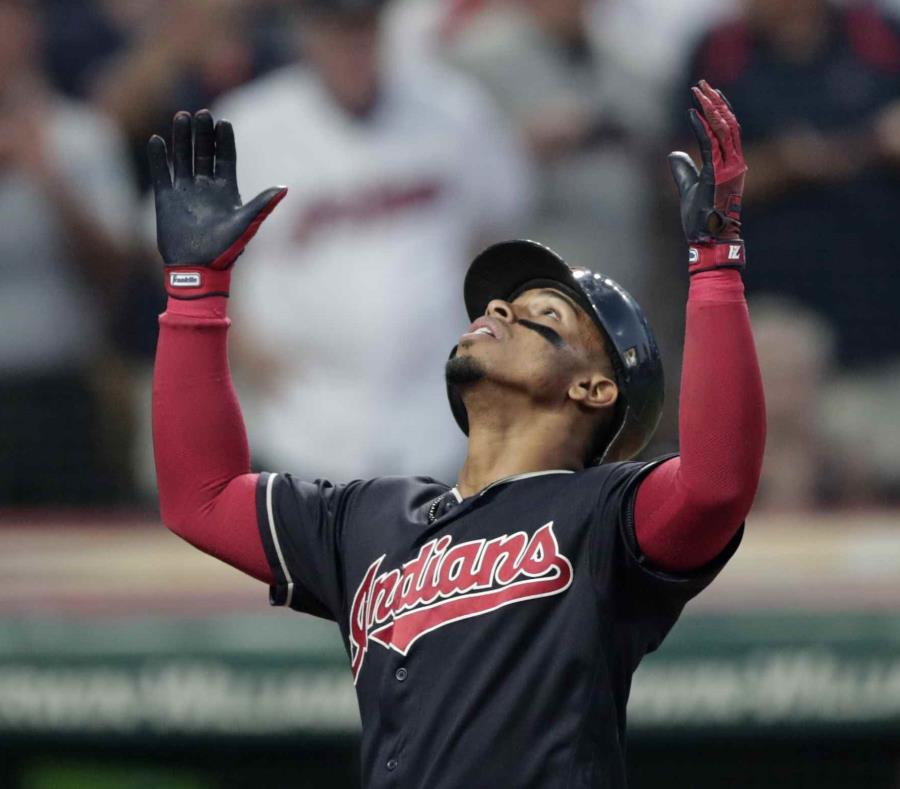 Francisco Lindor bateó de 5-1, con tres impulsadas y dos anotadas, en la victoria de los Indios de Cleveland. (AP / Tony Dejak) (semisquare-x3)
