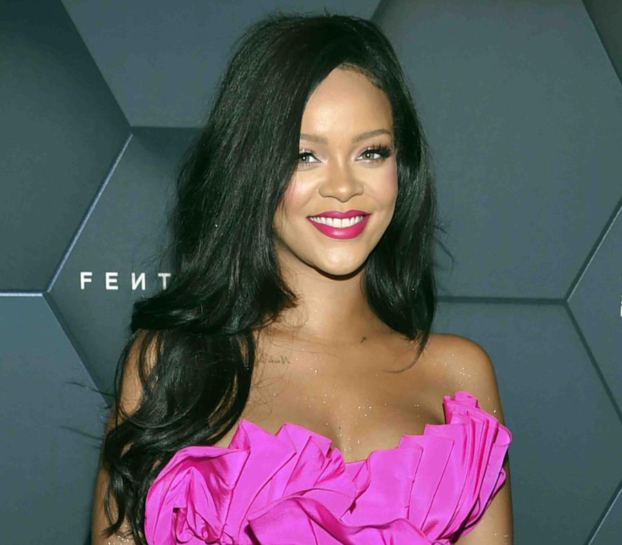 La casa de Rihanna fue asaltada la semana pasada (semisquare-x3)