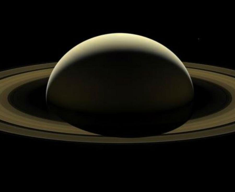 Detectan auroras boreales en Saturno (semisquare-x3)