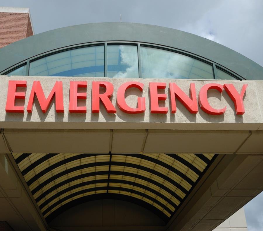 Los niños fueron transportados en ambulancia a un hospital cercano. (Pixabay) (semisquare-x3)
