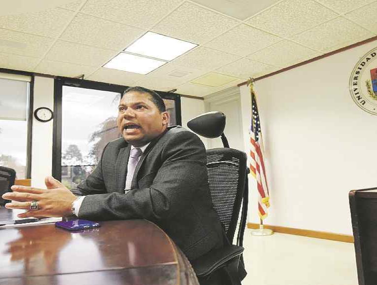 El presidente de la Junta de Gobierno de la UPR, Walter Alomar, no ha presentado los informes financieros que le requiere la Ley de Ética. (semisquare-x3)