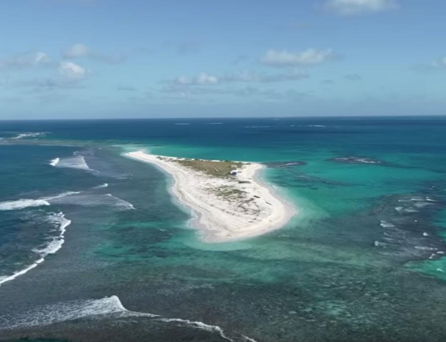 Una isla de Hawaii desapareció tras el paso del huracán Walaka (semisquare-x3)
