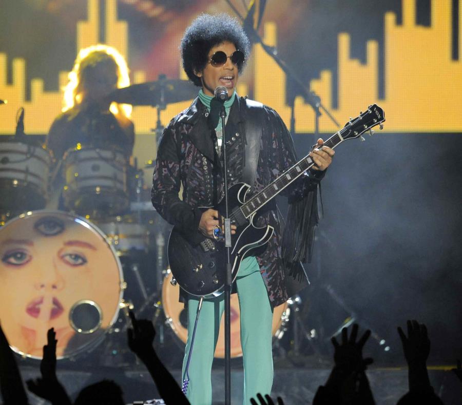 Prince falleció en 2016 a los 57 años. (semisquare-x3)