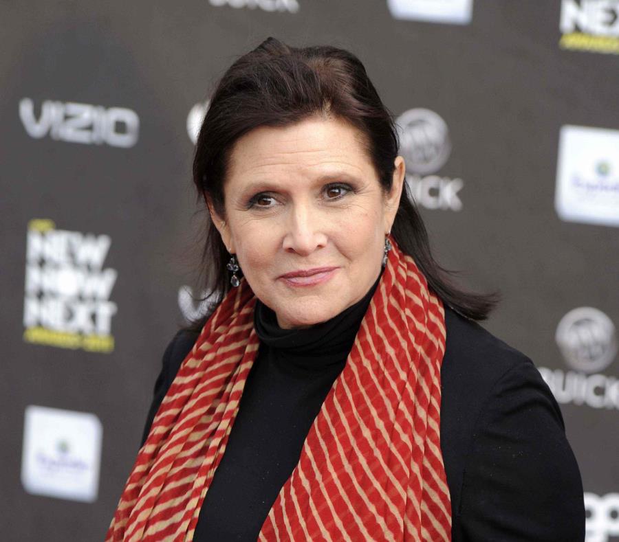 Carrie Fisher murió por apnea del sueño (semisquare-x3)