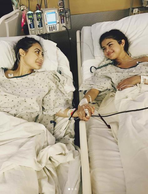 La imagen que compartió Selena Gomez cuando reveló que había recibido un riñón de su amiga Francia Raisa. (vertical-x1)