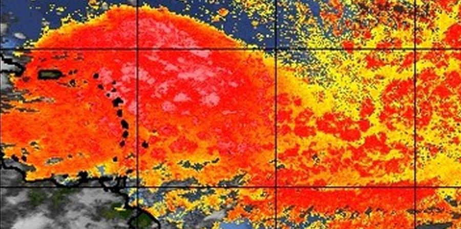 Imagen del Saharan Air Layer en el que se observa en rojo la gran concentración de polvo del Sahara que llega al Caribe. (Captura / tropic.ssec.wisc.edu) (horizontal-x3)