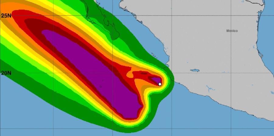 El vórtice de John estaba a unas 435 millas al sur del extremo sur de Baja, mientras Ileana estaba a alrededor de 80 millas al sur-sureste de Manzanillo. (horizontal-x3)