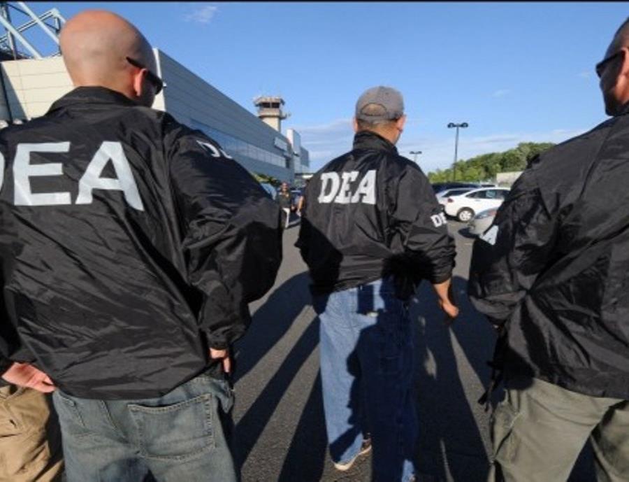 Un nuevo escándalo de prostitución y tráfico de información envuelve a la DEA en Colombia (semisquare-x3)