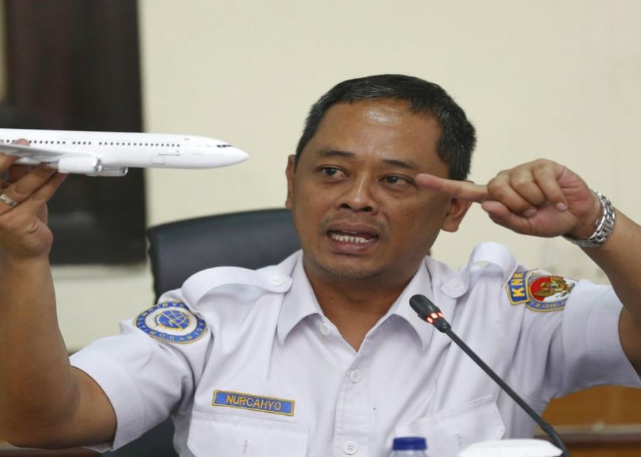 Indonesia: Aseguran que el avión accidentado no debió de haber despegado (semisquare-x3)