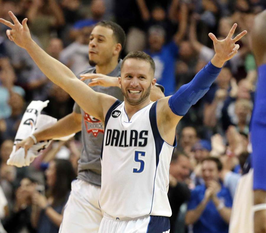 Cuando se compara al armador boricua José Juan Barea en igualdad de condiciones, es de los jugadores más completos de la NBA si se analizan las estadísticas en profundidad. (semisquare-x3)