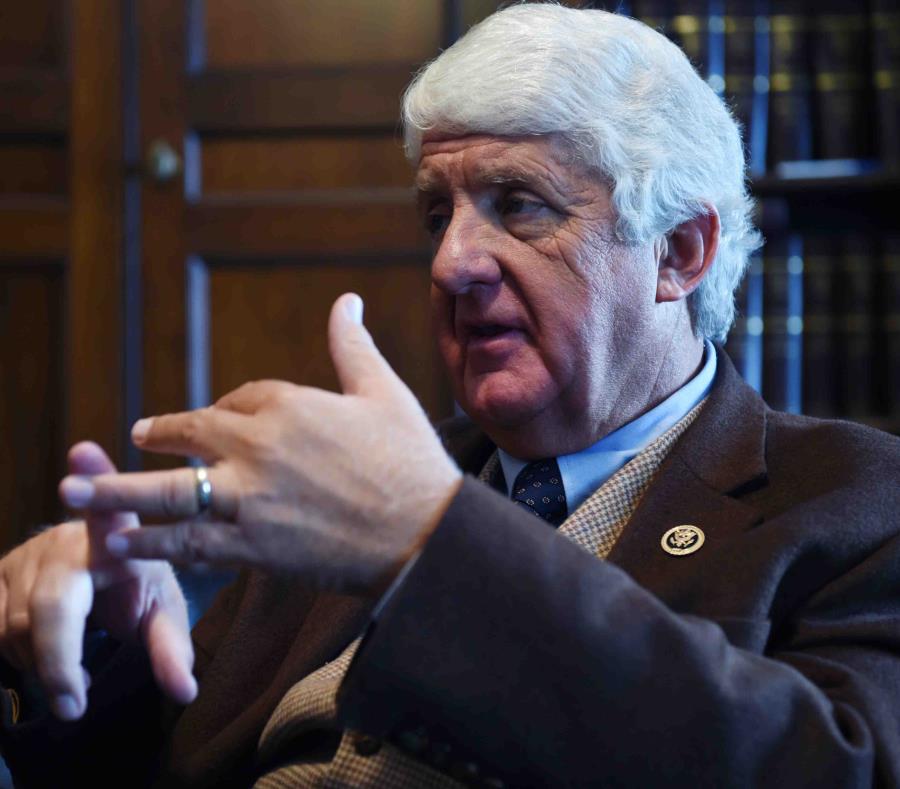 El republicano Rob Bishop invitó el pasado jueves, en una dura carta, al gobernador Rosselló a rendir cuentas sobre la “politización” y “crisis en la administración” de la AEE. (GFR Media) (semisquare-x3)