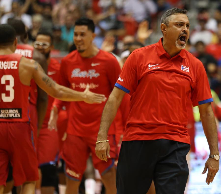 Eddie Casiano comenzó a practicar el pasado sábado con los canasteros que no están activos en la final del BSN. (GFR Media) (semisquare-x3)