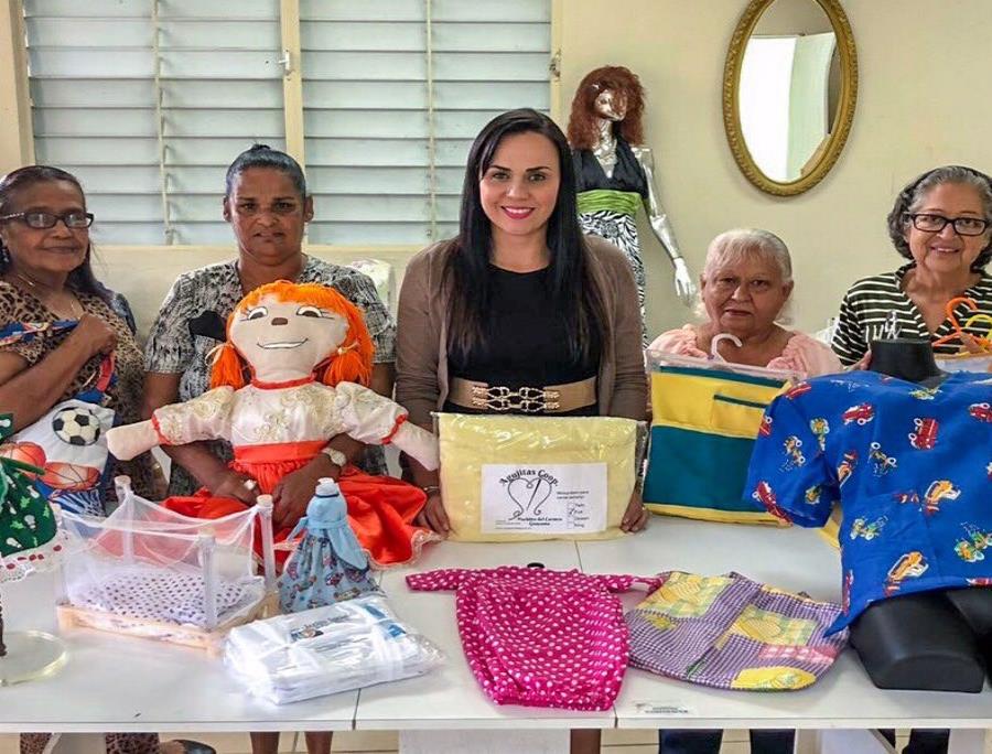 Esta empresa social nació cuando el contrato, que mantenían las costureras con Acción Social de Puerto Rico, culminó. (Suministrada). (semisquare-x3)