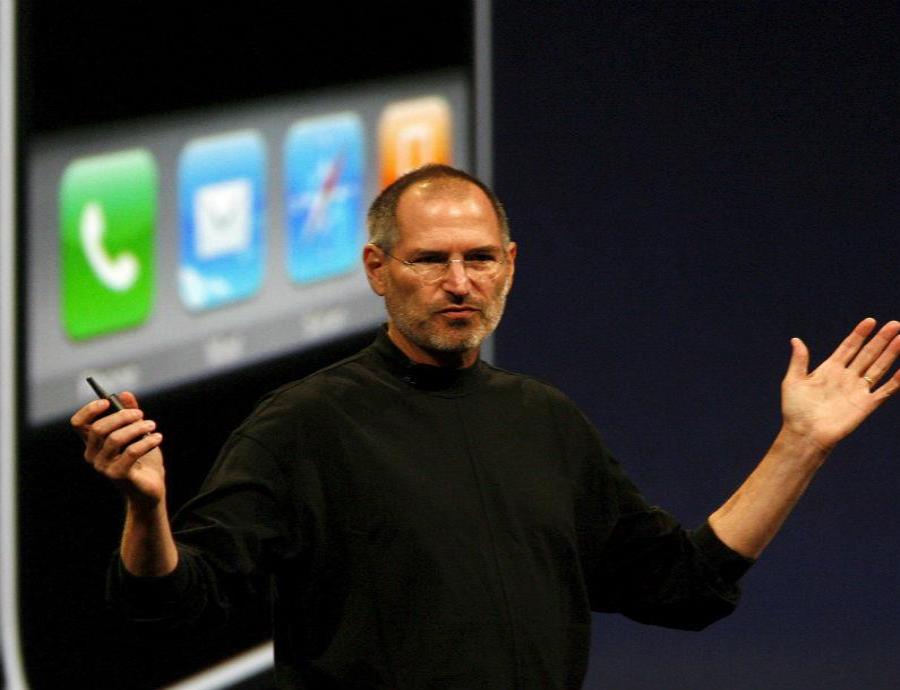 Así fue la presentación del primer iPhone de la historia (semisquare-x3)