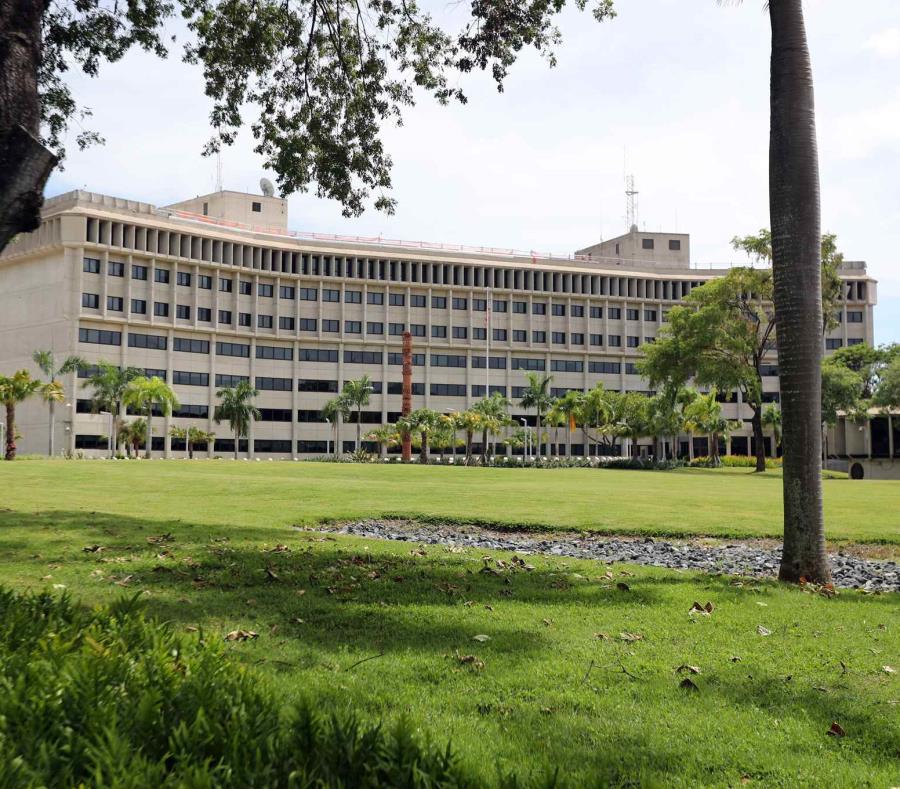 El Tribunal Federal en San Juan (semisquare-x3)