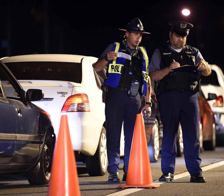 La Policía exhortó a los conductores a respetar las leyes de tránsito vigentes. (GFR Media) (semisquare-x3)