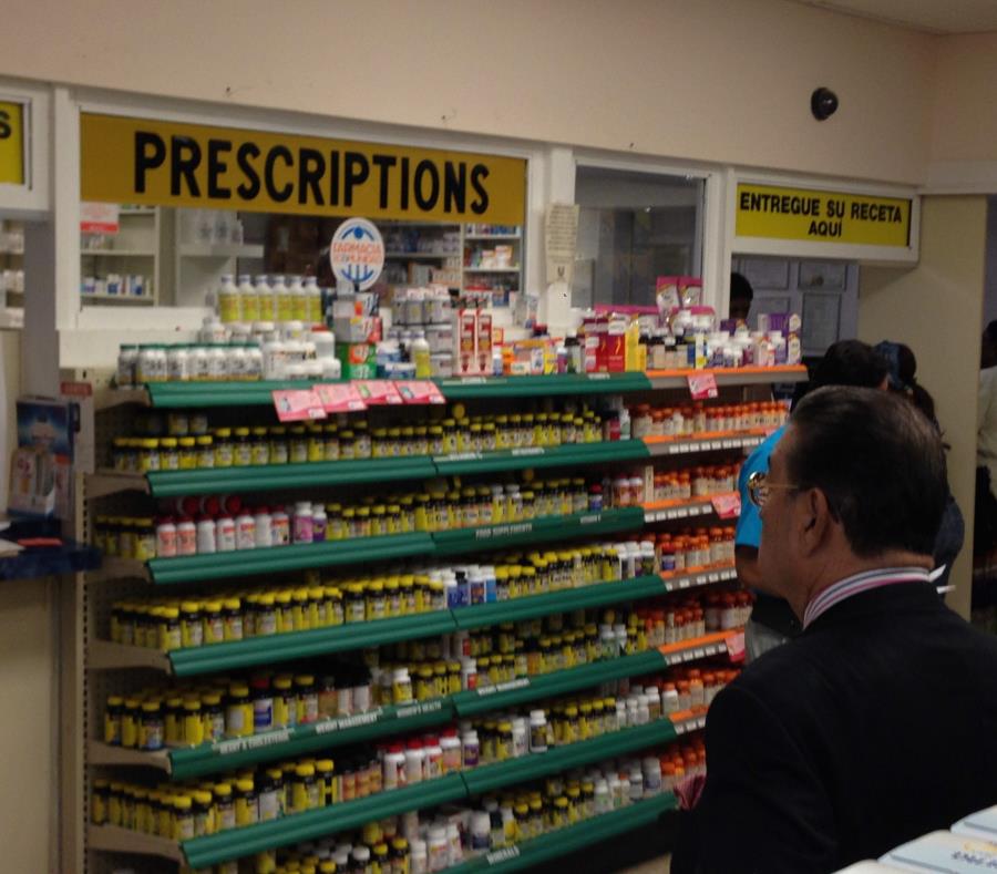 Los medicamentos genéricos se han encarecido, debido a la escasez en Estados Unidos. (EFE) (semisquare-x3)