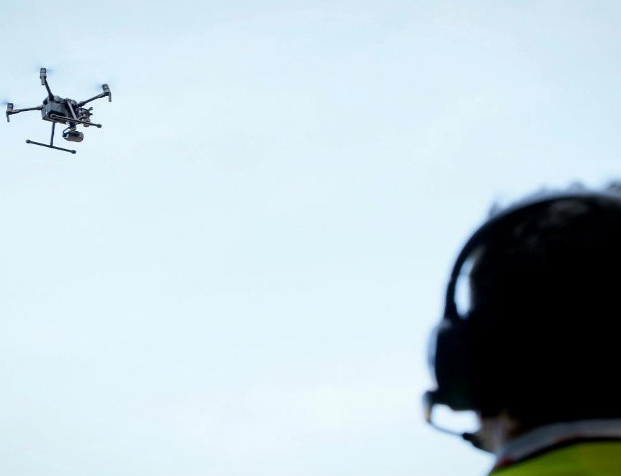 El servicio postal de Japón realiza su primera entrega con un dron (semisquare-x3)