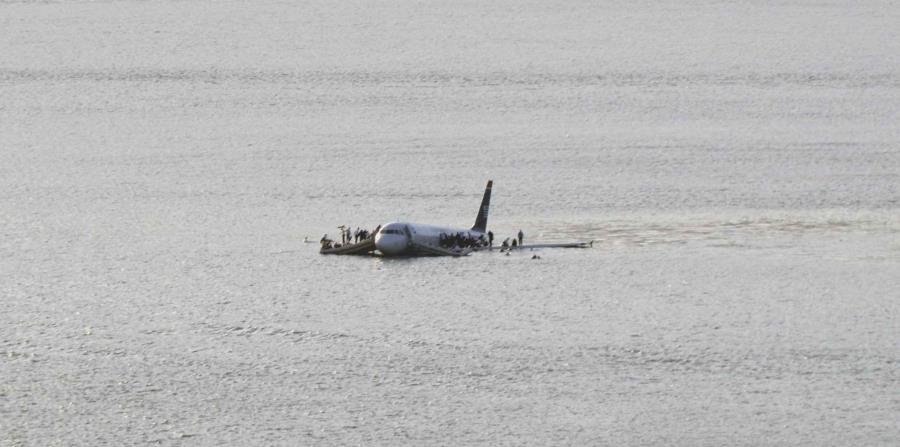 avion en el hudson (horizontal-x3)