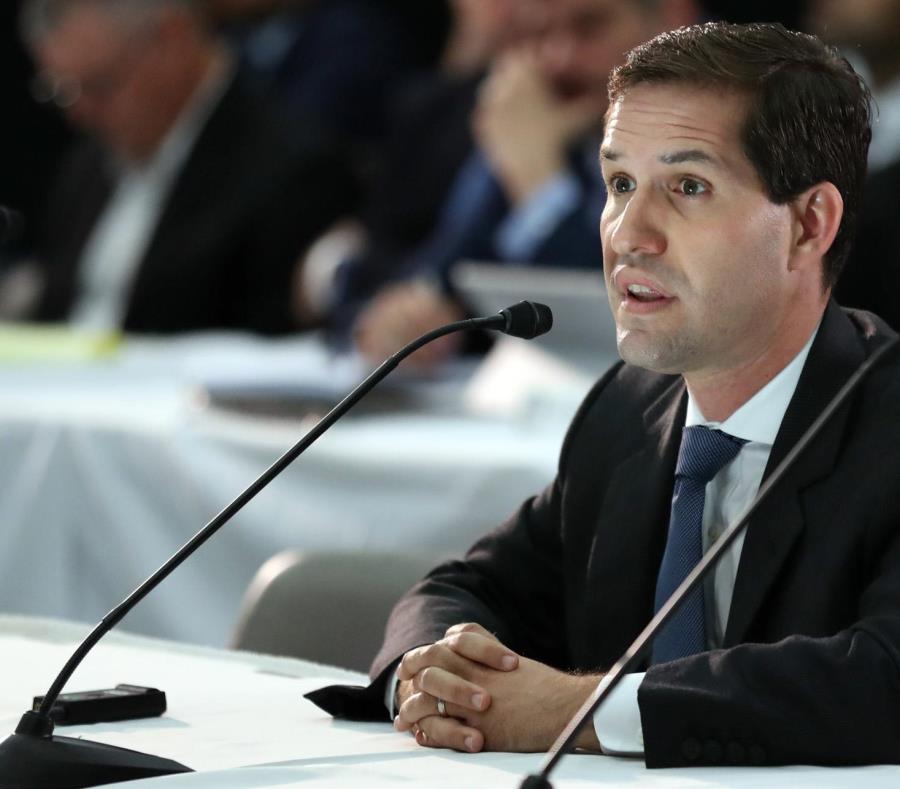 En la foto, John Couriel, abogado en la firma Kobre & Kim y el investigador especial asignado por la Junta de Supervisión Fiscal para rendir el informe de la deuda gubernamental de la isla (semisquare-x3)