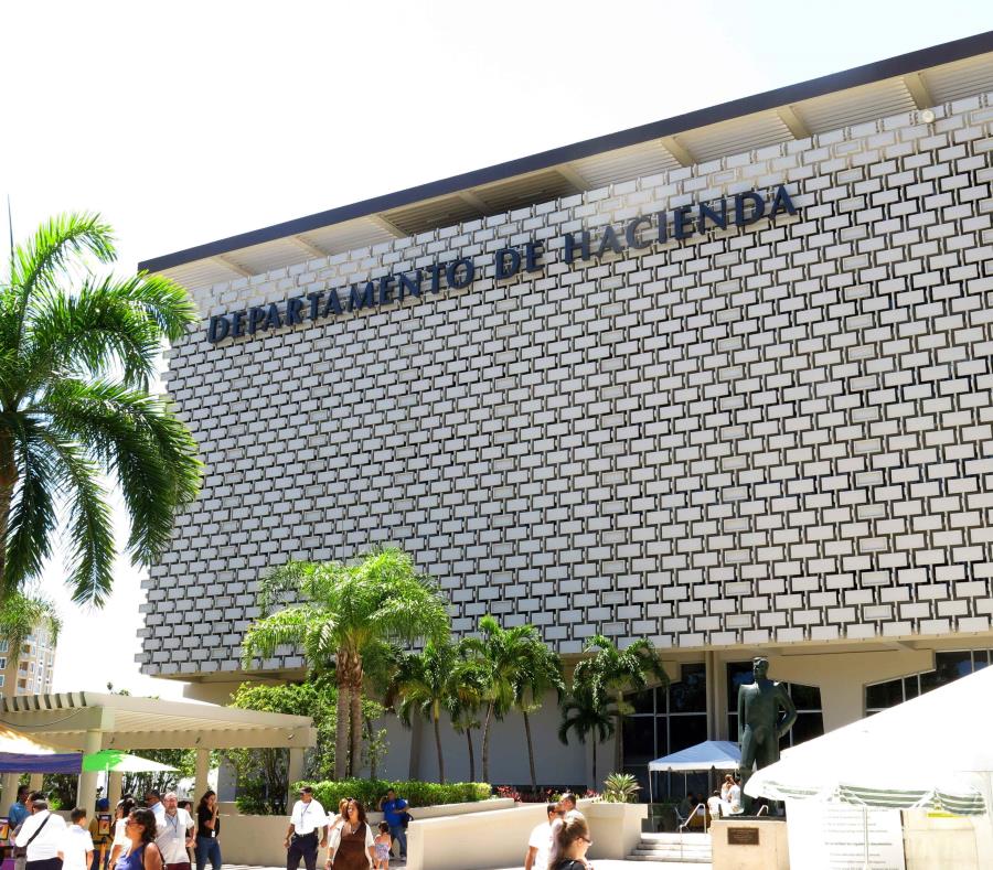 Sede del Departamento de Hacienda en el Viejo San Juan. (GFR Media) (semisquare-x3)