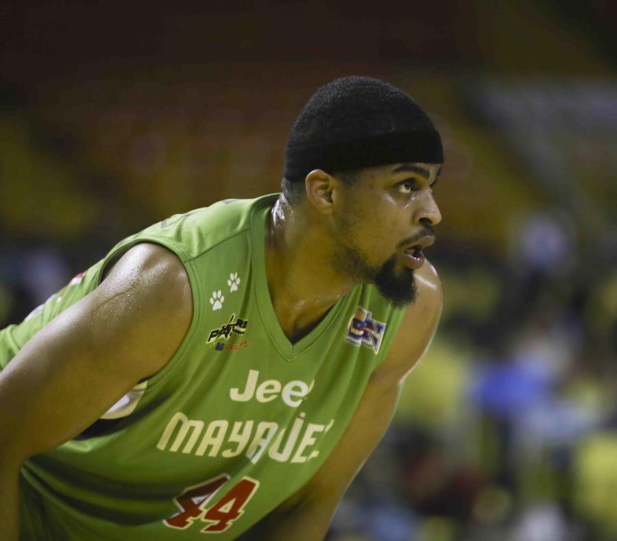 Devon Collier con el uniforme de los Indios el año pasado. (GFR Media) (semisquare-x3)