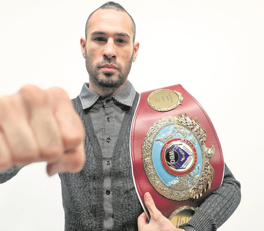 José “Sniper” Pedraza (semisquare-x3)