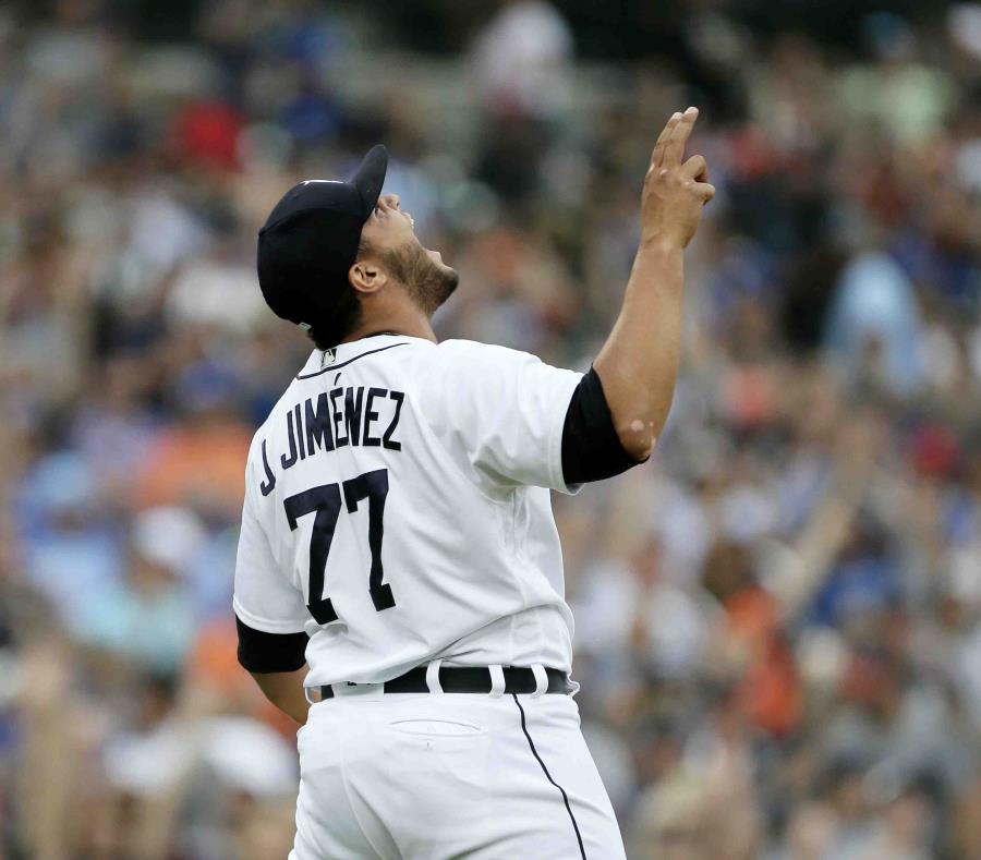 Joe Jimenez celebra luego de conseguir el último out del partido. (AP) (semisquare-x3)