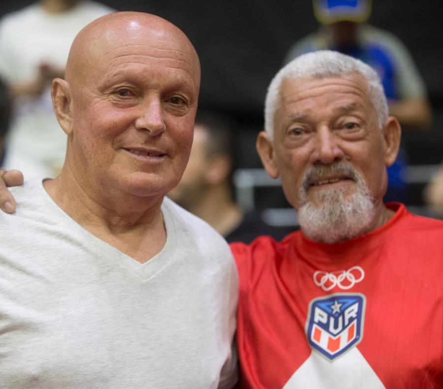 Peco González (izquierda) y Radamés Vega están en los Juegos de Barranquilla como aficionados. (semisquare-x3)