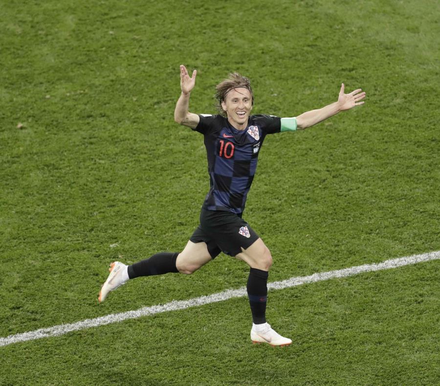 El croata Luka Modric festeja su gol contra Argentina el 21 de junio en Nizhny Nóvgorod, Rusia, en la fase inicial de la Copa Mundial. (AP) (semisquare-x3)