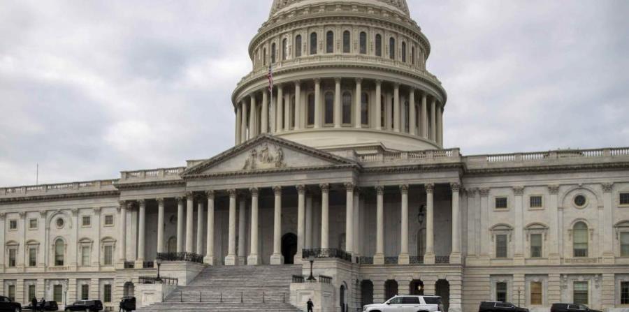Regarding the law project that Resident Commissioner Jenniffer González intends to present to lead the idea of making Puerto Rico the 51st State of the United States, Bishop noted that “we will discuss the issue at some point”. (horizontal-x3)