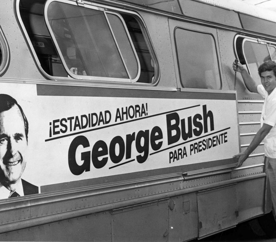 La visitas de George H. (semisquare-x3)