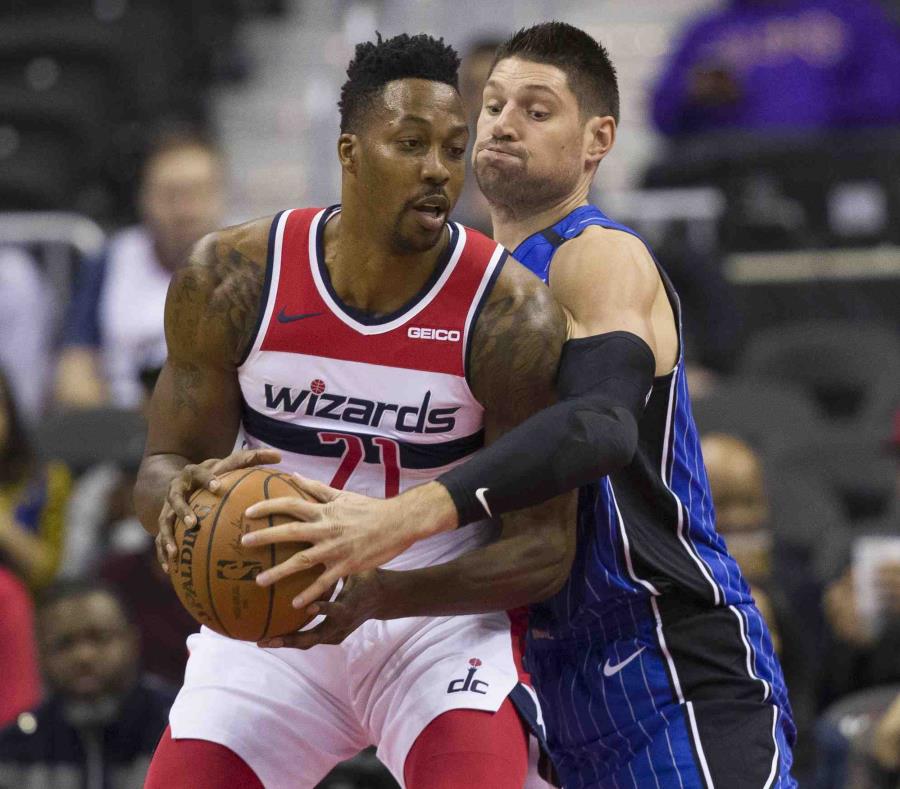 Los Lakers pretenden contratar a Dwight Howard Los Lakers pretenden contratar a Dwight Howard