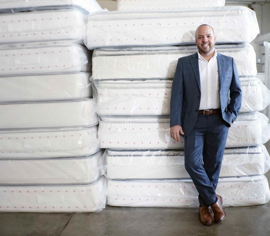 Javier Tejeda, director de Operaciones y Ventas de Global Mattress, en Florida, habló de los planes futuros de la empresa boricua. (GFR Media) (semisquare-x3)