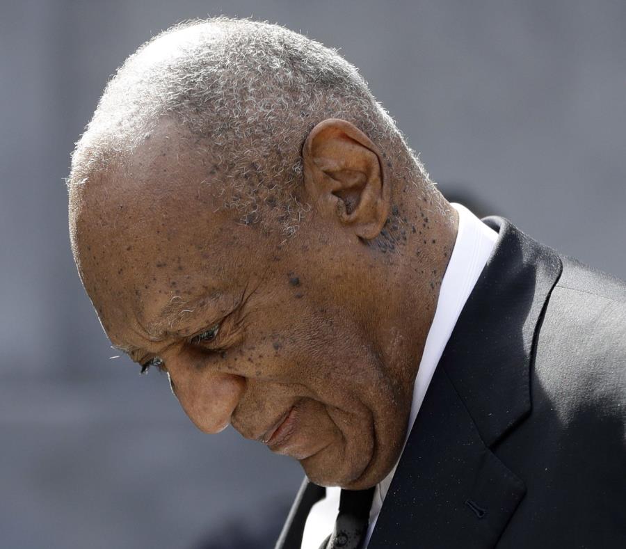 Bill Cosby a su salida de una audiencia el pasado 6 de marzo de 2018. (AP) (semisquare-x3)