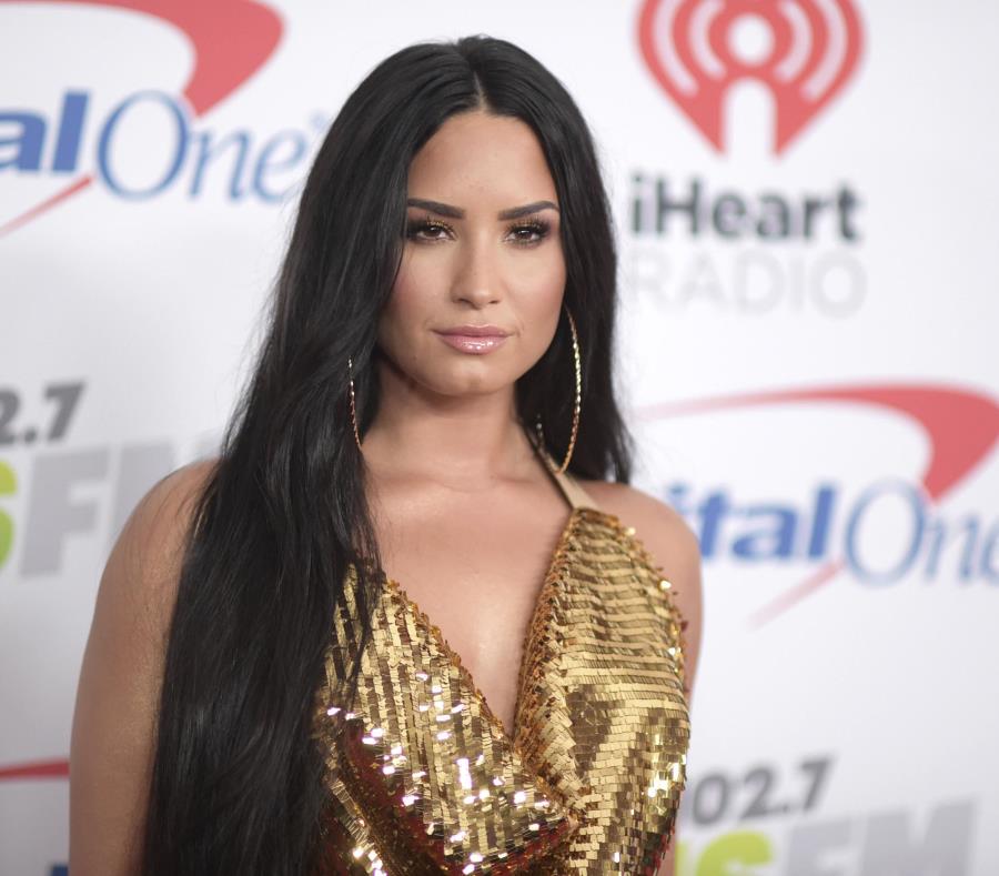 Demi Lovato pone a la venta su mansión en Hollywood Hills (semisquare-x3)