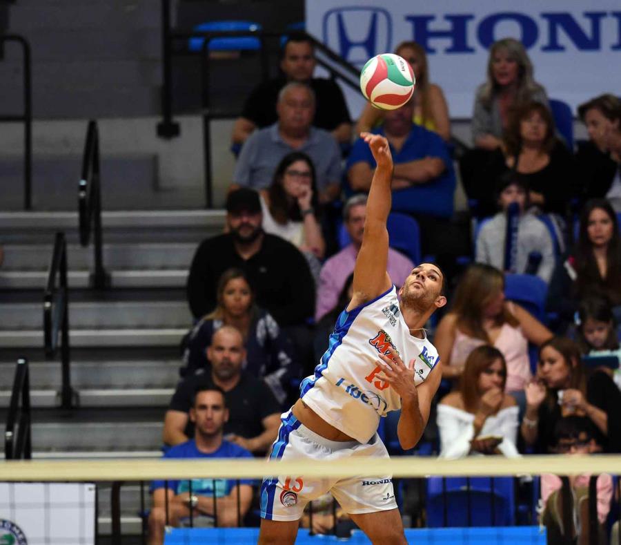 La mejor ofensiva de Guaynabo fue Sequiel Sánchez con 16 remates entre sus 20 puntos. (semisquare-x3)