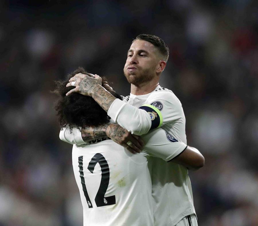 Marcelo celebra su gol con Sergio Ramos. (AP) (semisquare-x3)