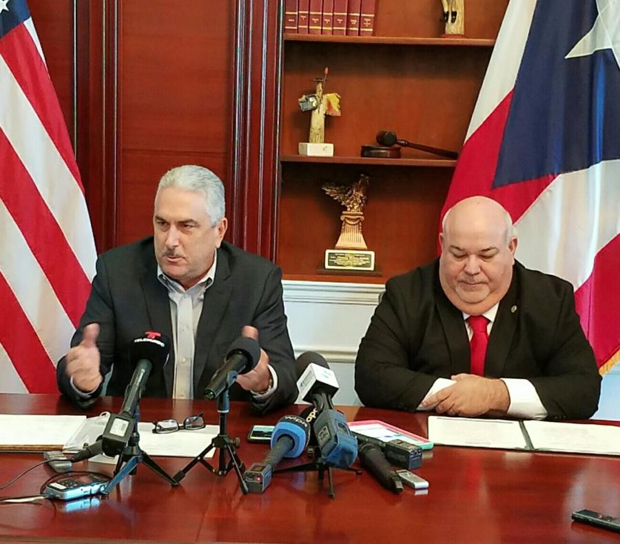 Thomas Rivera Schatz, presidente del Senado, y Carlos