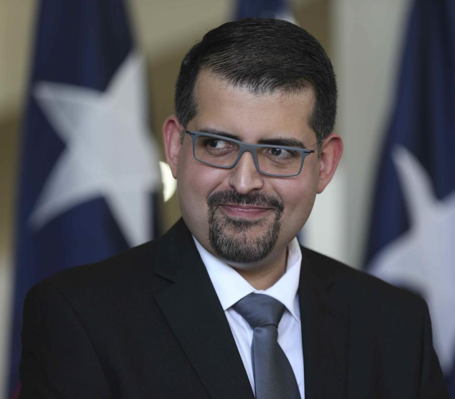 Juan Ernesto Dávila Rivera dijo que “desde el primer día” interesa trabajar en el rol protagónico que tiene la CEE en la democracia”. (semisquare-x3)
