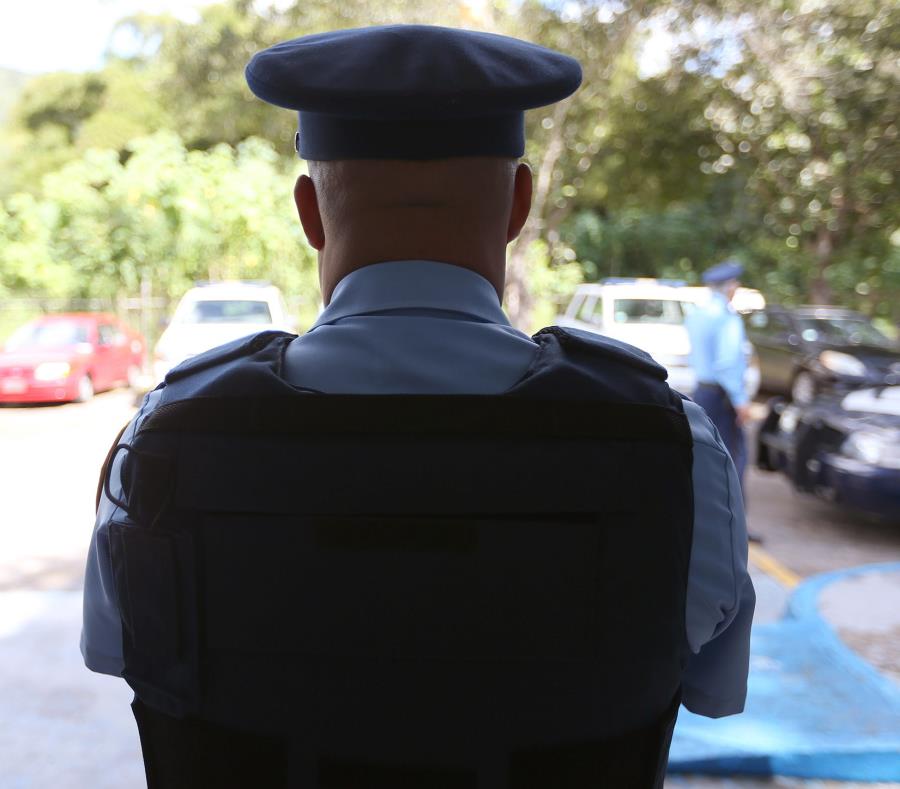 La pesquisa está a cargo del Cuerpo de Investigaciones Criminales de Guayama. (semisquare-x3)