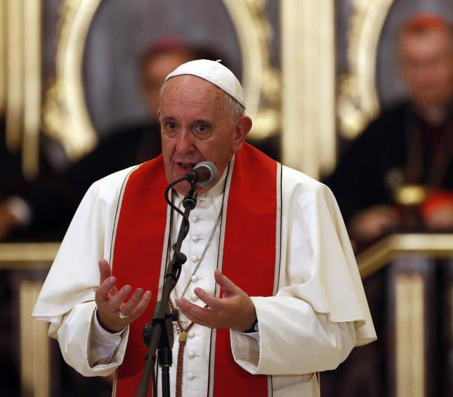 El papa Francisco le pide a los políticos no culpar a los migrantes de todos los males (semisquare-x3)